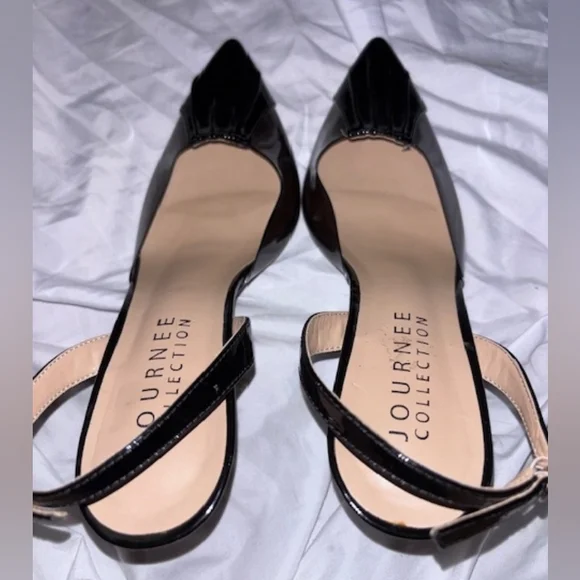 Journee Collection Black Patent Slingback Heels - Picture 3 of 4